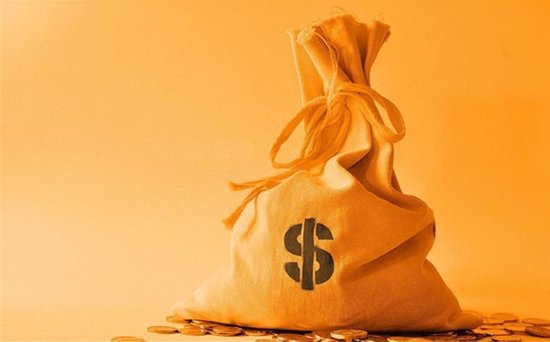 现货黄金冲新高遇阻 今日金价走势分析